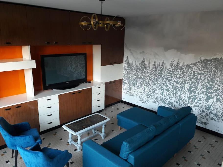 Maison L'hostal Saura Y Roja Apartment Andelat